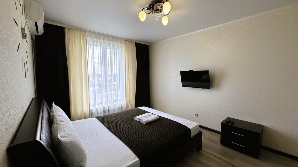 45 м², 1-комнатная квартира 2 300 ₽ в сутки - изображение 60