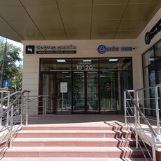 174 м², торговое помещение - изображение 2