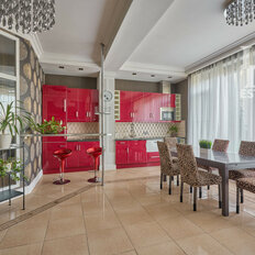 Квартира 210 м², 4-комнатная - изображение 1