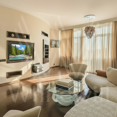 Квартира 146 м², 4-комнатная - изображение 1