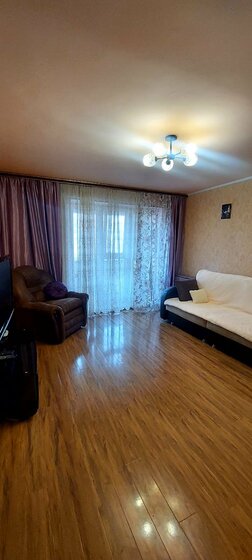 56 м², 2-комнатная квартира 3 800 ₽ в сутки - изображение 32