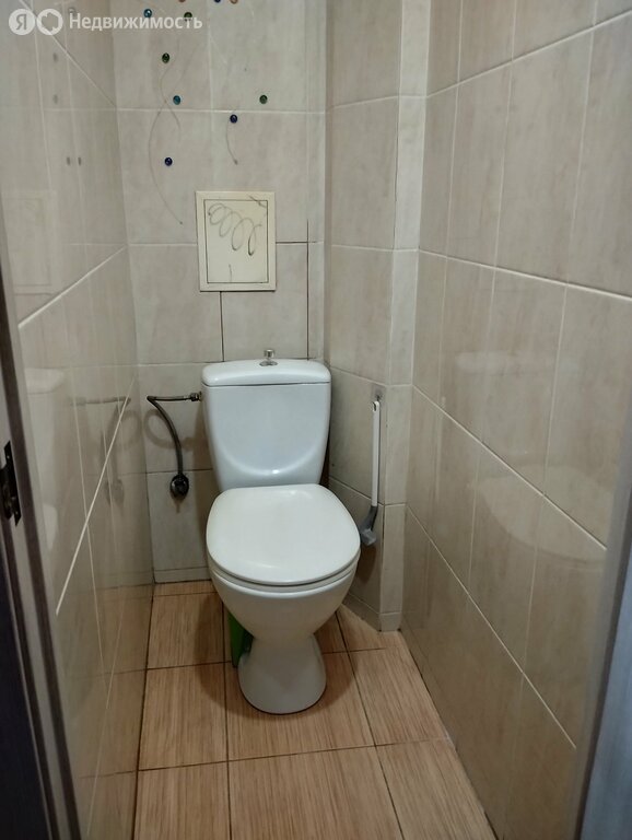 3-комнатная квартира: Калининград, Московский проспект, 84 (60.9 м²)