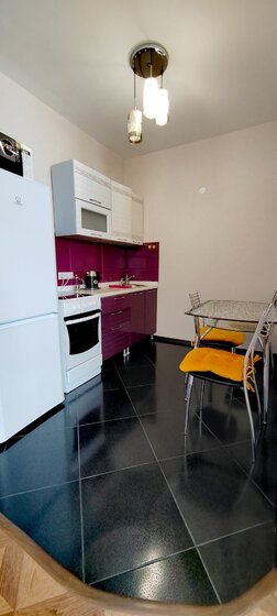 50 м², 1-комнатная квартира 1 990 ₽ в сутки - изображение 31