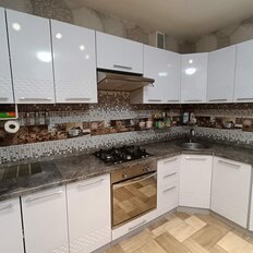 Квартира 95 м², 4-комнатная - изображение 1