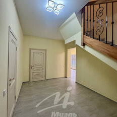 дом + 8,4 га, участок - изображение 2