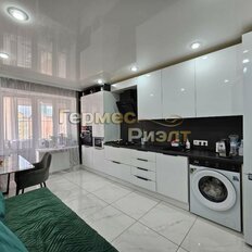 Квартира 43 м², 1-комнатная - изображение 2