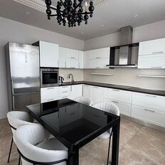 Квартира 100 м², 3-комнатная - изображение 1