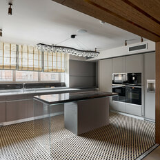 Квартира 352 м², 5-комнатные - изображение 1