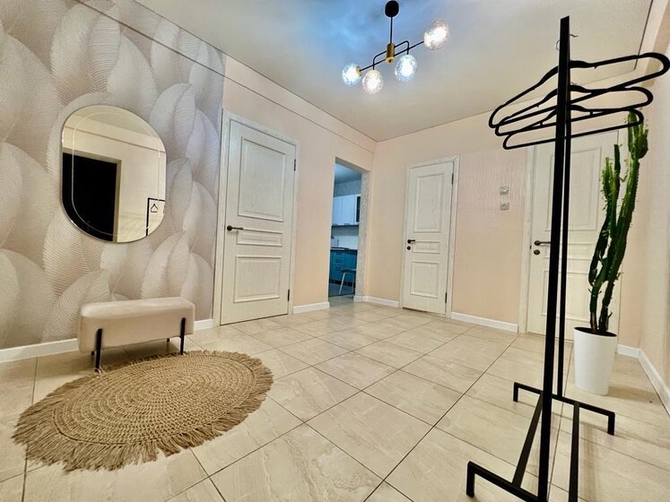 65 м², 2-комнатная квартира 2 500 ₽ в сутки - изображение 17