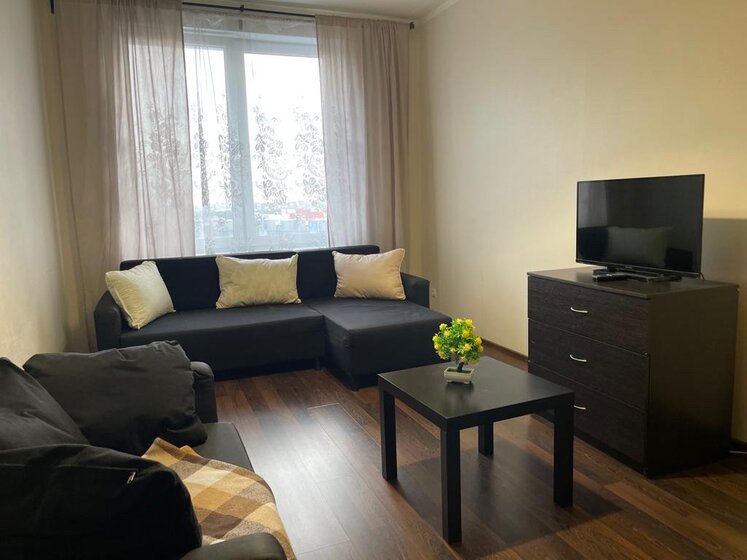 42 м², 1-комнатная квартира 2 500 ₽ в сутки - изображение 60