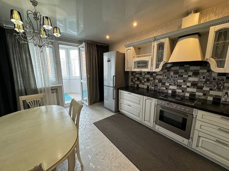 135 м², 3-комнатная квартира 125 000 ₽ в месяц - изображение 1