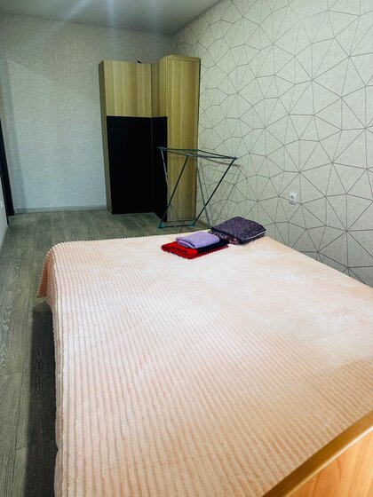 55 м², 2-комнатная квартира 3 800 ₽ в сутки - изображение 16