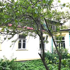 часть дома + 8,2 сотки, участок - изображение 1