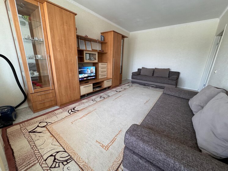 70 м², 2-комнатная квартира 2 500 ₽ в сутки - изображение 56