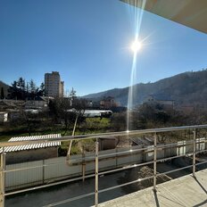 дом + 5 соток, участок - изображение 1