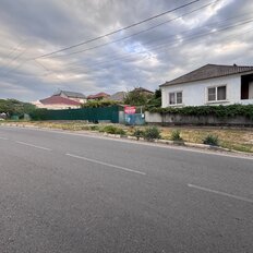 часть дома + 2,7 сотки, участок - изображение 1