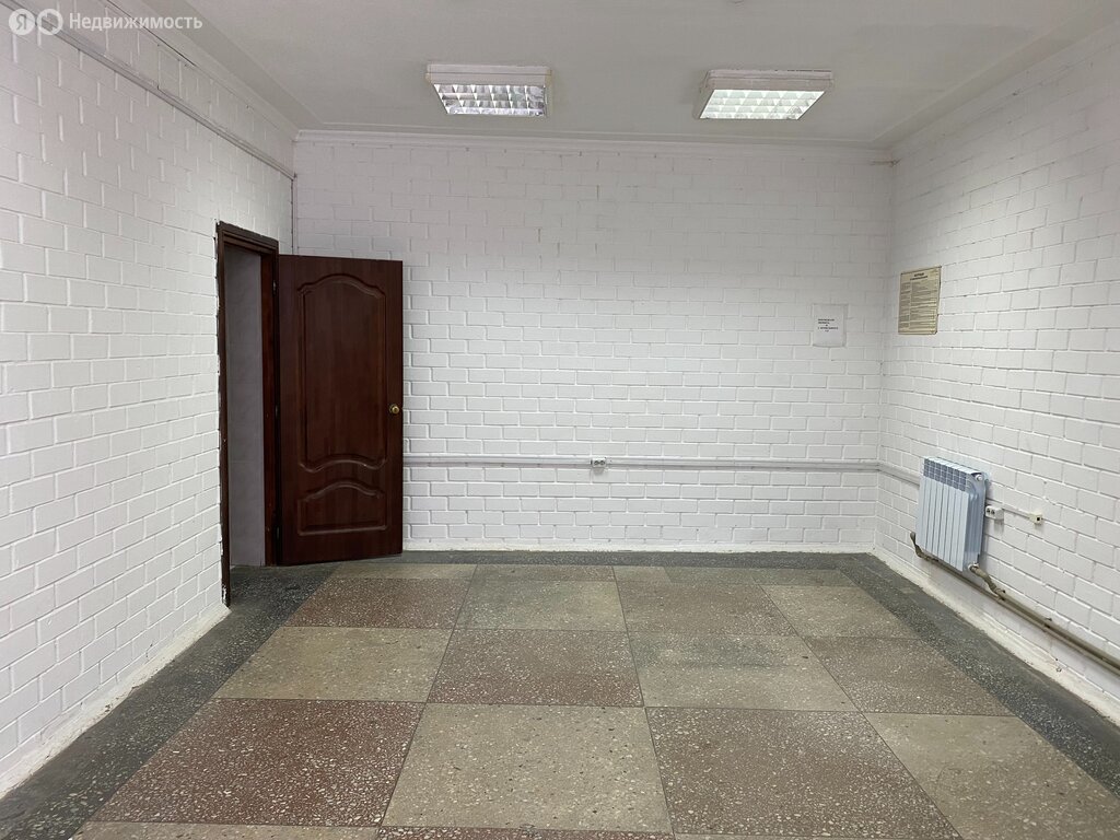 Склад (236 м²)