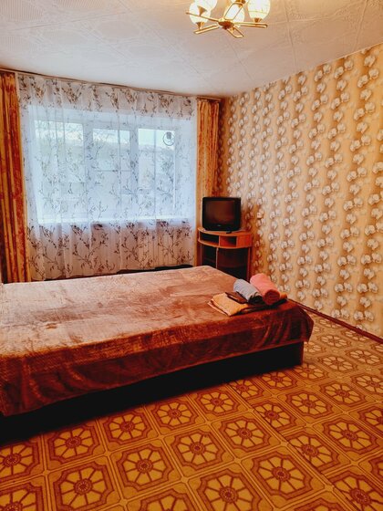 45 м², 1-комнатная квартира 1 700 ₽ в сутки - изображение 54