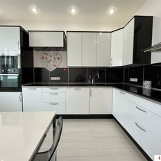 Квартира 96 м², 2-комнатная - изображение 2