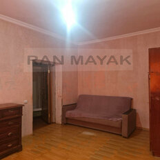 часть дома + 4,7 м², участок - изображение 4