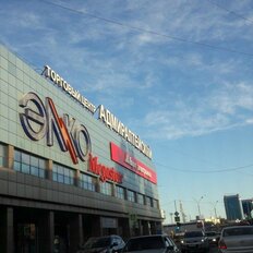 306 м², торговое помещение - изображение 1