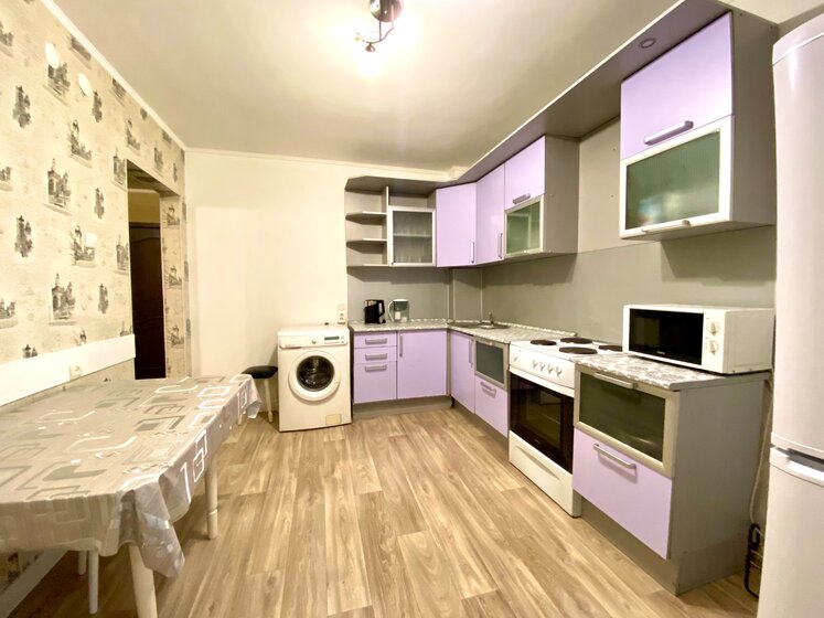 55 м², 2-комнатная квартира 3 800 ₽ в сутки - изображение 60