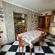 Квартира 138 м², 4-комнатная - изображение 1