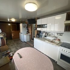 дом + 6,7 га, участок - изображение 1