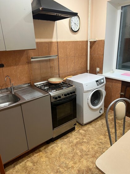 45 м², 2-комнатная квартира 2 000 ₽ в сутки - изображение 23