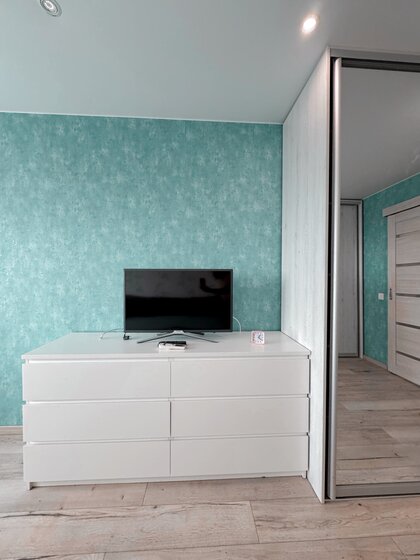 51,1 м², 2-комнатная квартира 2 400 ₽ в сутки - изображение 42