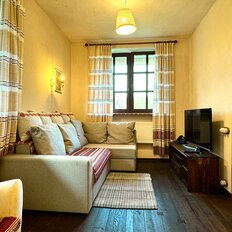 дом + 10 соток, участок - изображение 1