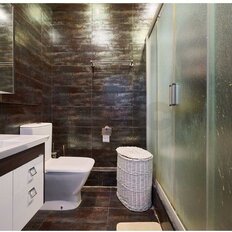 Квартира 133 м², 4-комнатная - изображение 1