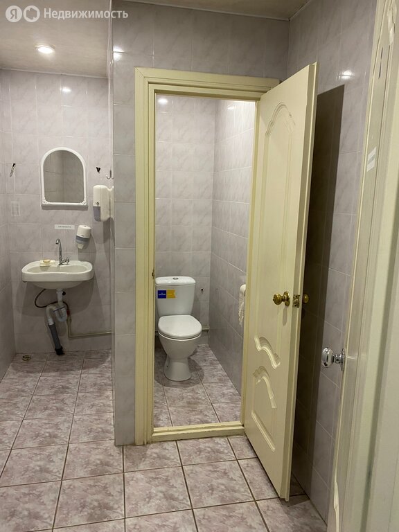 Склад (236 м²)