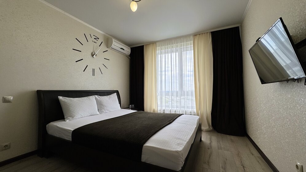 45 м², 1-комнатная квартира 2 300 ₽ в сутки - изображение 56