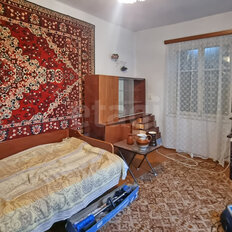 дом + 4,4 га, участок - изображение 1