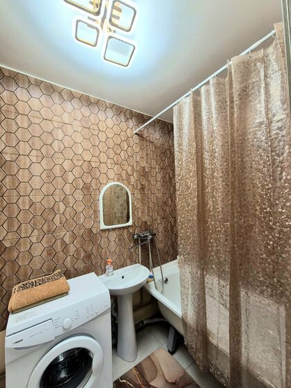 38 м², 1-комнатная квартира 2 490 ₽ в сутки - изображение 47