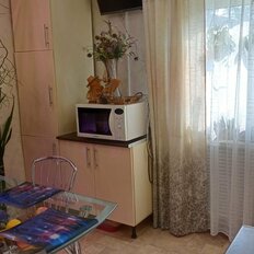 часть дома + 3,5 сотки, участок - изображение 1