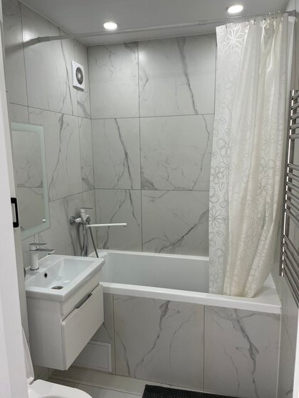 50 м², 2-комнатная квартира 4 000 ₽ в сутки - изображение 45