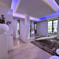 Квартира 232 м², 4-комнатная - изображение 1