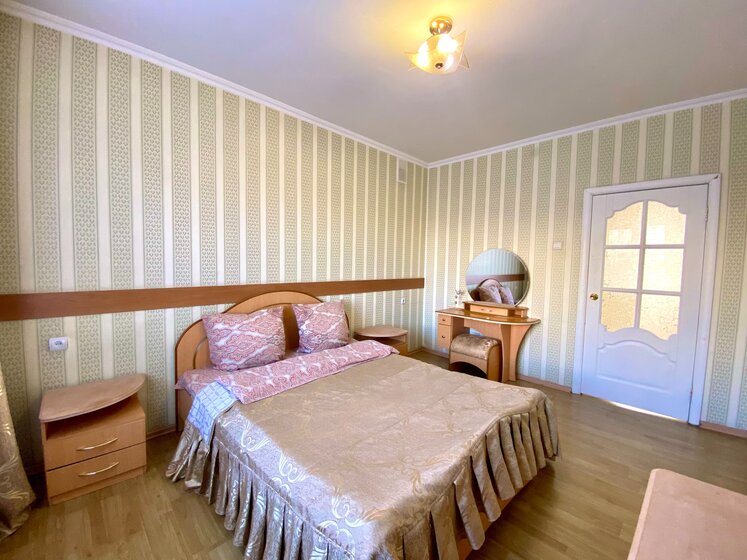 80 м², 3-комнатная квартира 5 090 ₽ в сутки - изображение 1