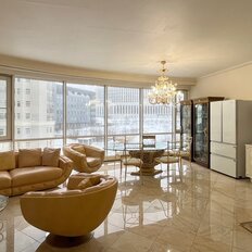 Квартира 131,6 м², 3-комнатная - изображение 1