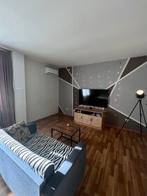 57 м², 1-комнатная квартира 3 500 ₽ в сутки - изображение 54