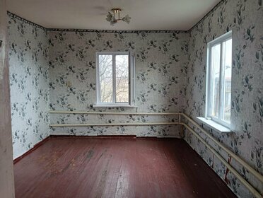 Купить квартиру с раздельным санузлом и без отделки или требует ремонта в Волхове - изображение 31