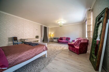 70 м², 2-комнатная квартира 3 500 ₽ в сутки - изображение 66