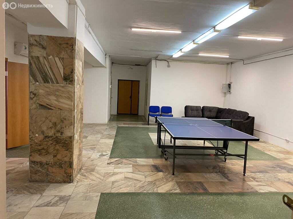 Склад (236 м²)