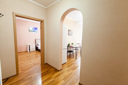 40 м², 1-комнатная квартира 2 200 ₽ в сутки - изображение 60