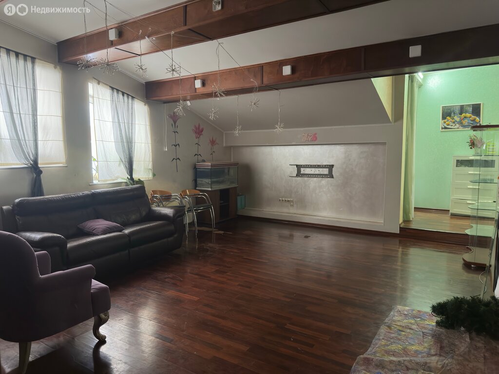 4-комнатная квартира: Нижний Новгород, улица Белинского, 62 (217 м²)