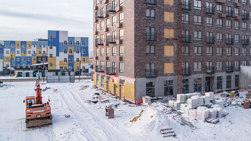 Купить 4-комнатную квартиру с евроремонтом в Ленинградской области - изображение 39