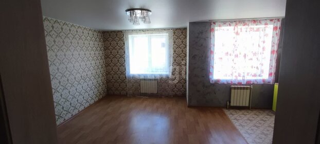 Купить квартиру с высокими потолками на улице Октябрьская в Мурманске - изображение 22