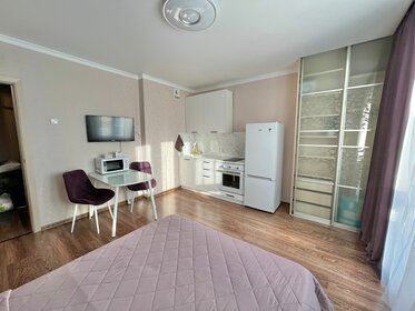 45 м², 1-комнатная квартира 2 500 ₽ в сутки - изображение 42